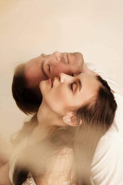 Заказать фотосессию Love Story в студии от сети фотостудий Fashion Box в Новосибирске

 – фото № 2