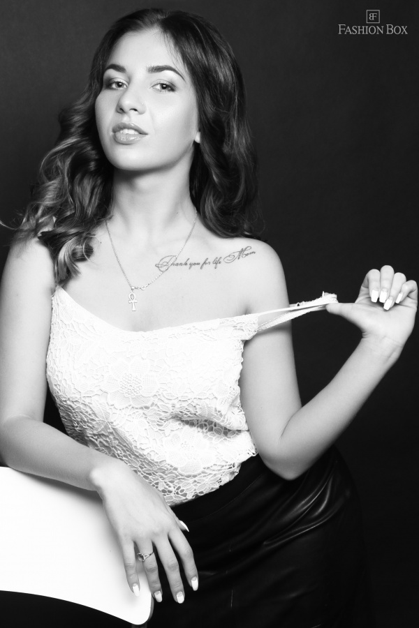 Фотосессия в студии - недорогое удовольствие. Стоимость фотосессии в Fashion Box – фото № 2