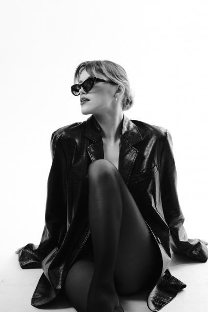 Заказать индивидуальную фотосессию в 2-х образах в Новосибирске по отличным ценам от компании Fashion Box
 – фото № 12