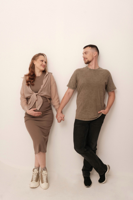 Заказать фотосессию для беременных в студии от компании Fashion Box в Новосибирске

 – фото № 19