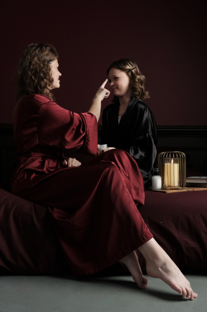 Заказать семейную фотосессию в студии с детьми в Новосибирске от фотостудии Fashion Box
 – фото № 15