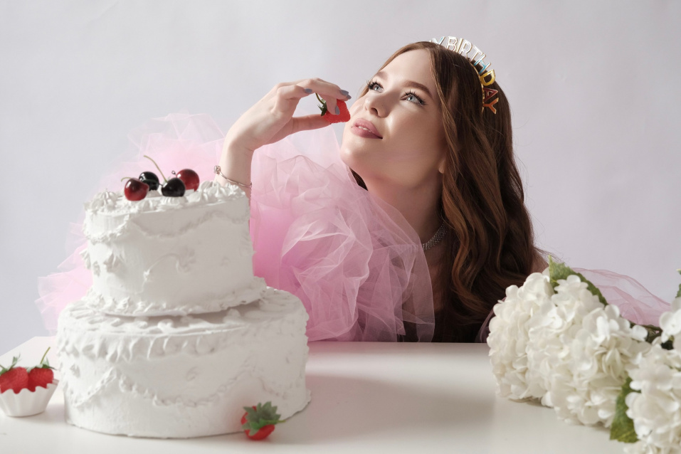 Заказать фотосессию для именинника в Новосибирске от сети фотостудий Fashion Box

 – фото № 1