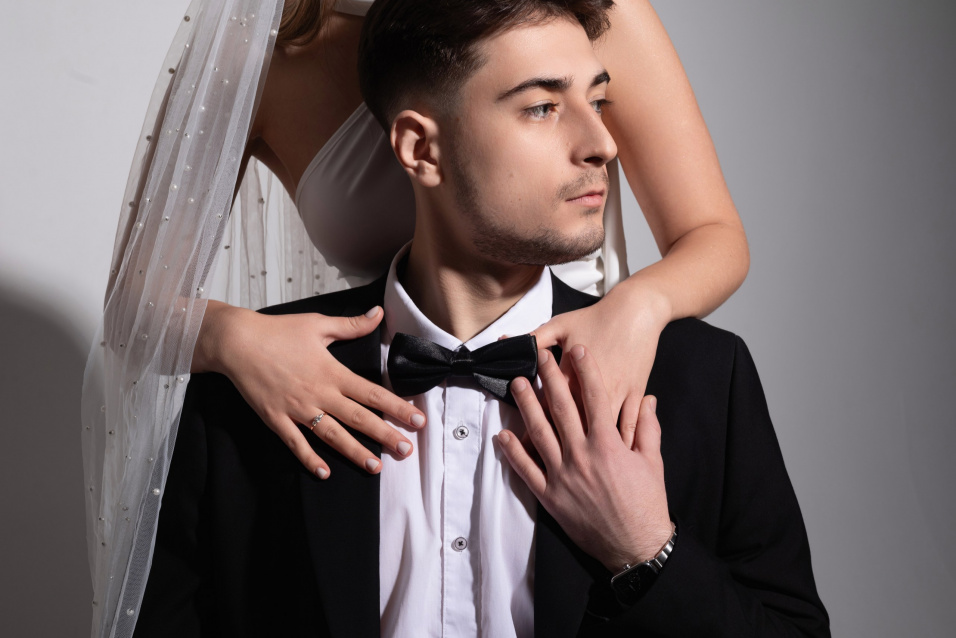 Свадебная фотосессия в Новосибирске — стиль, чувства и незабываемые кадры – фото № 15