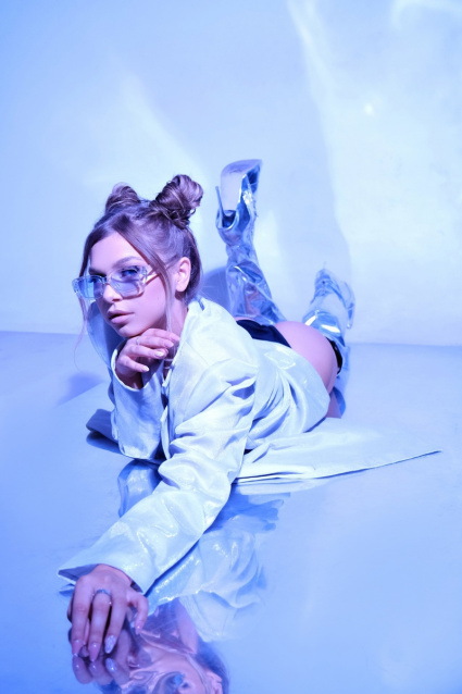 Заказать индивидуальную фотосессию в 2-х образах в Новосибирске по отличным ценам от компании Fashion Box
 – фото № 15