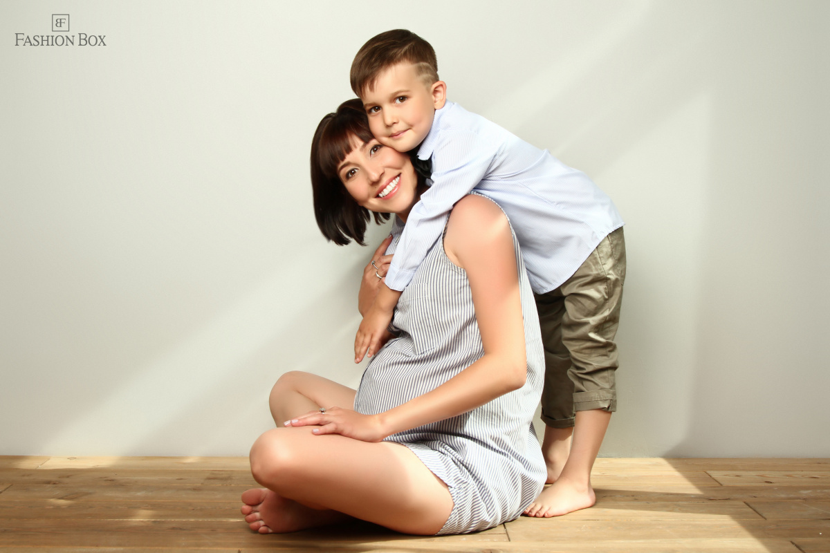 Семейная фотосъемка в студии - чудесное время, проведенное вместе – фото № 3